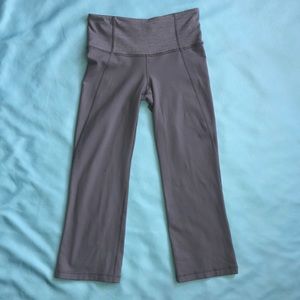 LULULEMON MIDRISE FLARE CROPS